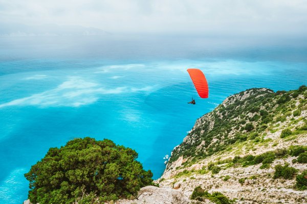 Débuter en parapente : conseils pour éviter le moindre souci